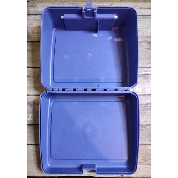 Disney Winnie The Pooh Vintage Lunch box, Pooh Lunch Box 233 - Picture 2 of 3